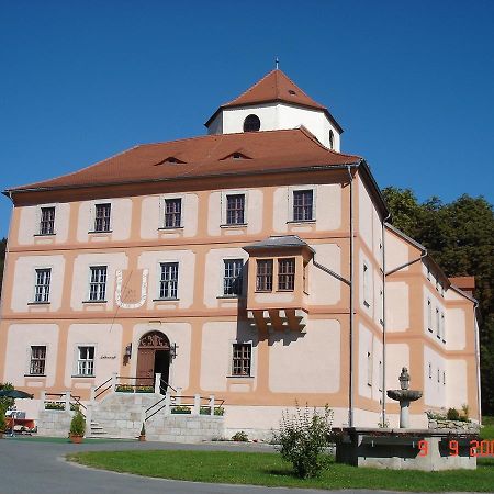 Hotel Garni Schloss Schoenberg Bad Brambach Exteriör bild