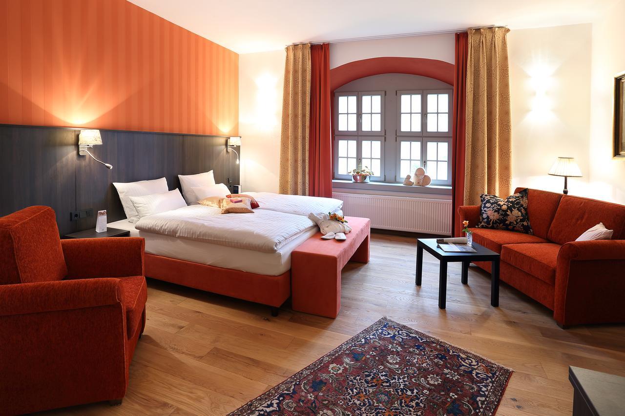 Hotel Garni Schloss Schoenberg Bad Brambach Exteriör bild